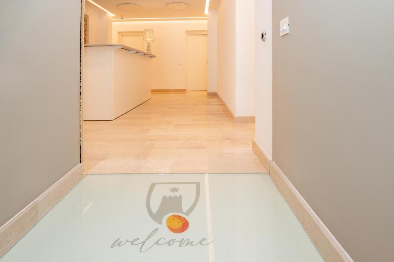 Agora Vieste Rooms & Apartments Extérieur photo