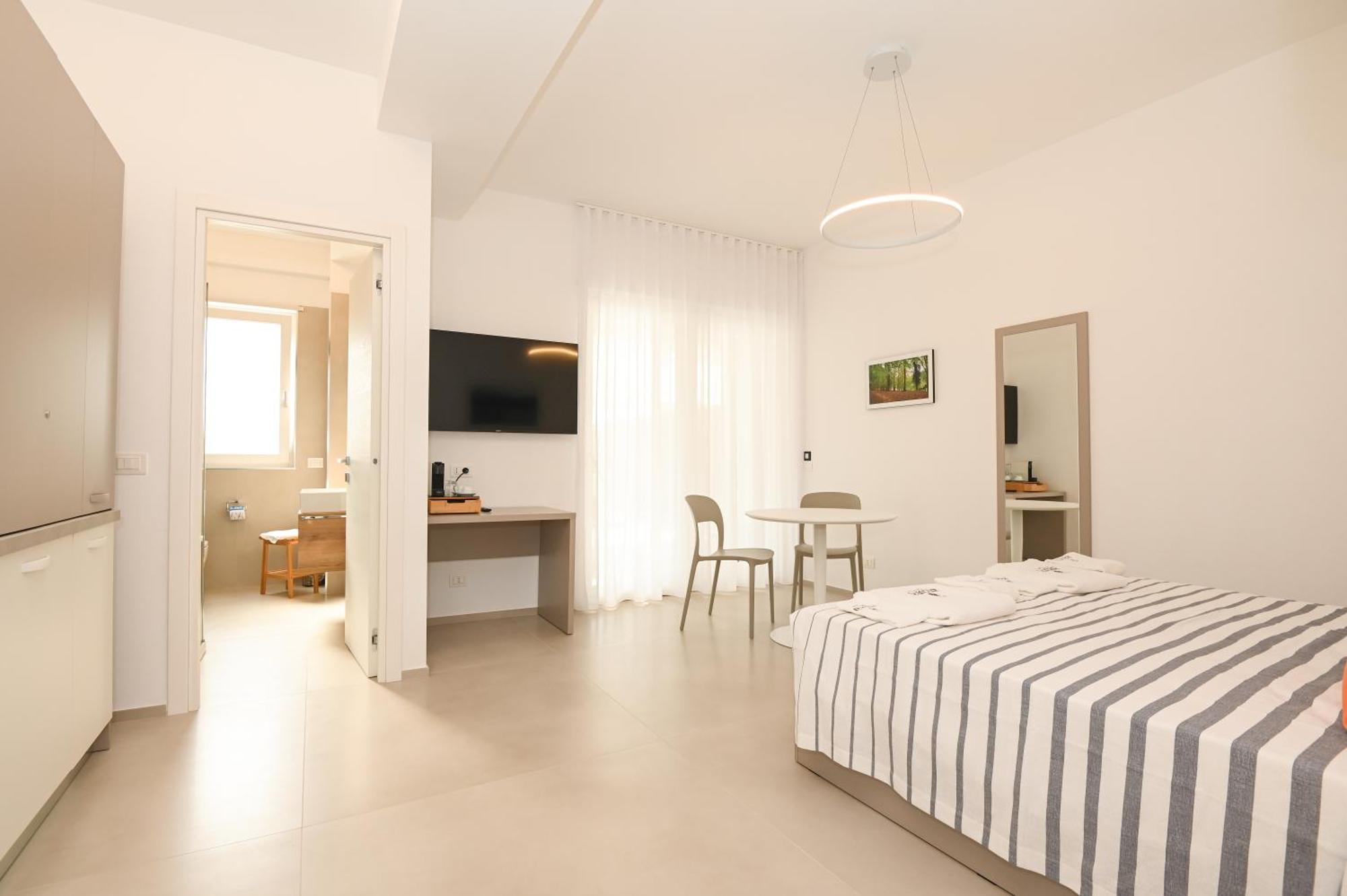Agora Vieste Rooms & Apartments Extérieur photo